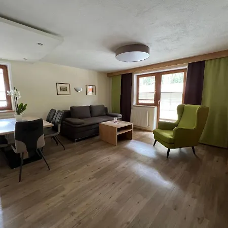 شقة Appartementhaus Nadine *